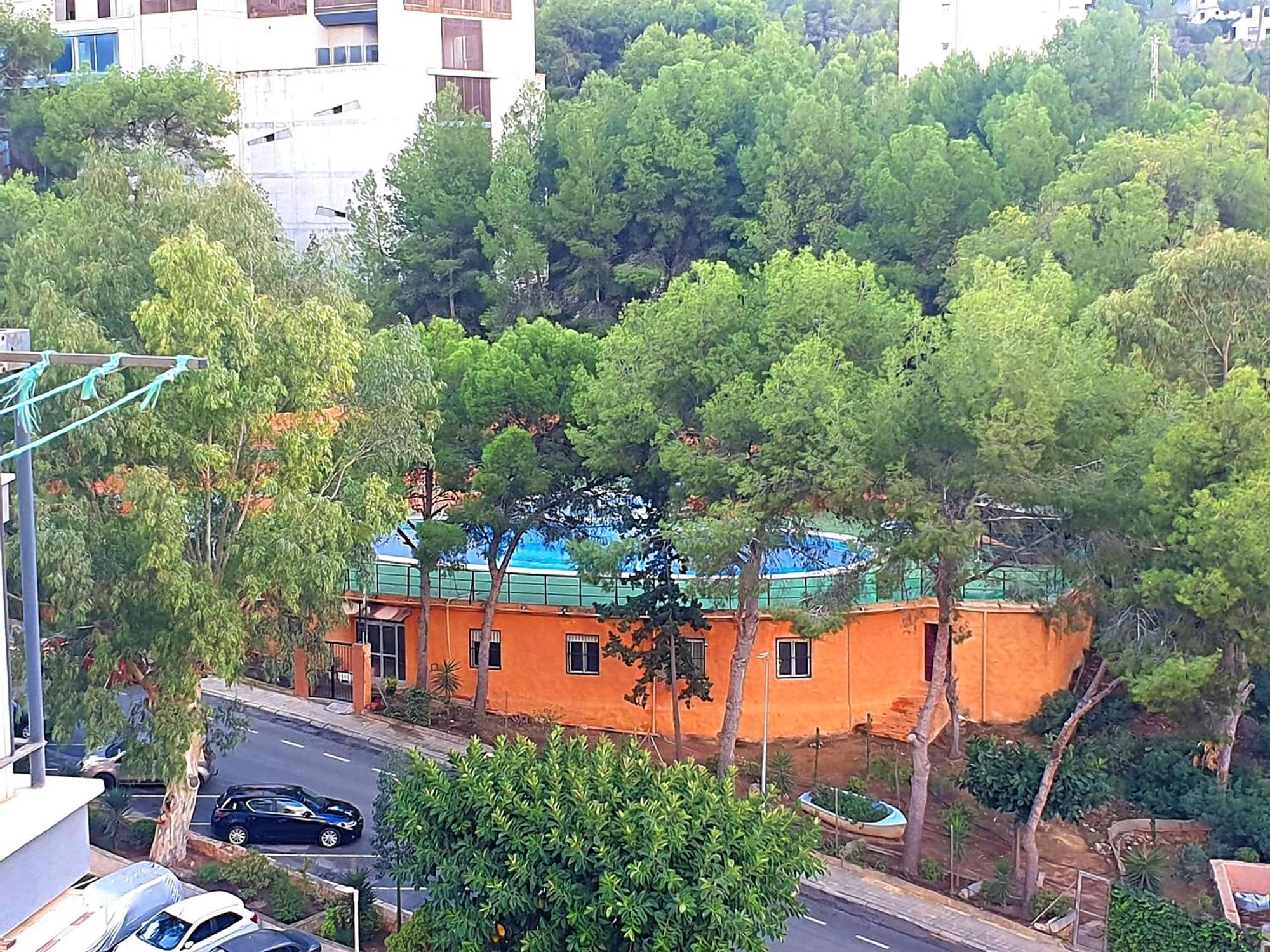 Three Bedrooms In Near And Strip Appartement
